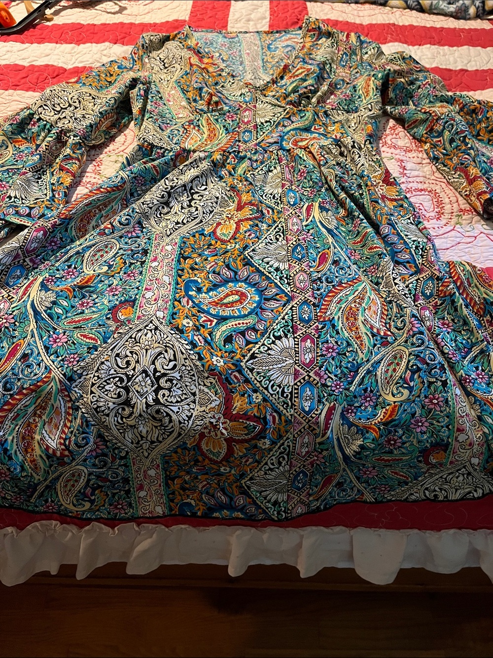 Colorful Paisley V-Neck Long Sleeve Dress